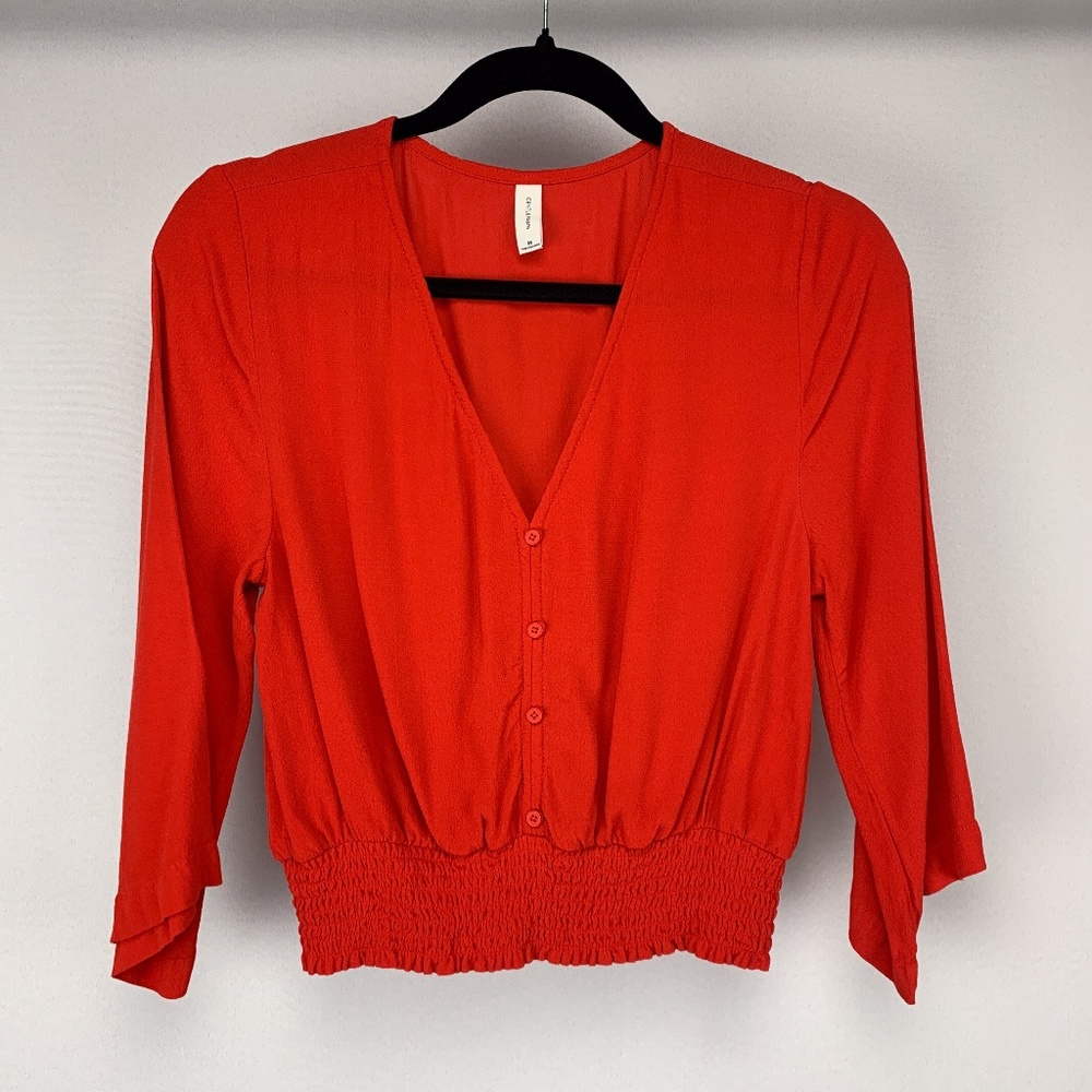 GENTLE FAWN Red Chiffon Button Front Smocked Crop Top Medium